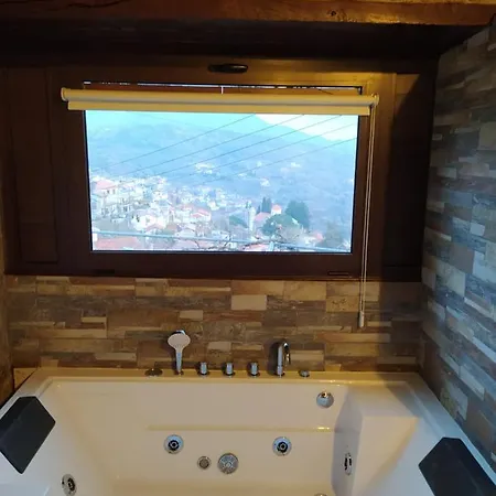 Agrospito Traditional בית הארחה