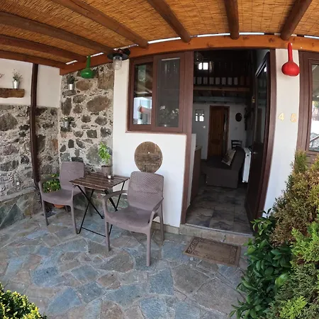 בית הארחה Agrospito Traditional אגרוס